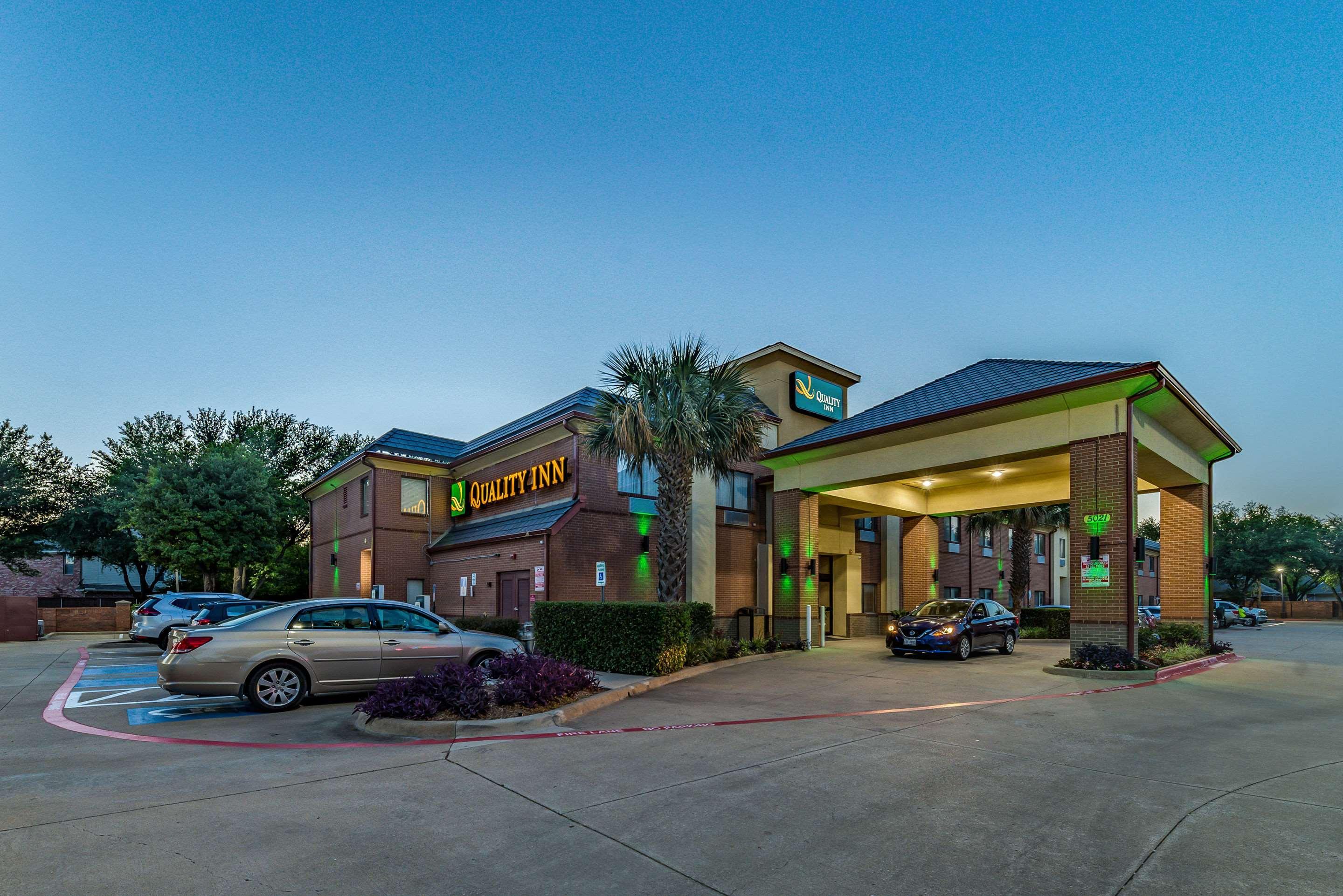 Quality Inn West Plano - Dallas Exteriör bild