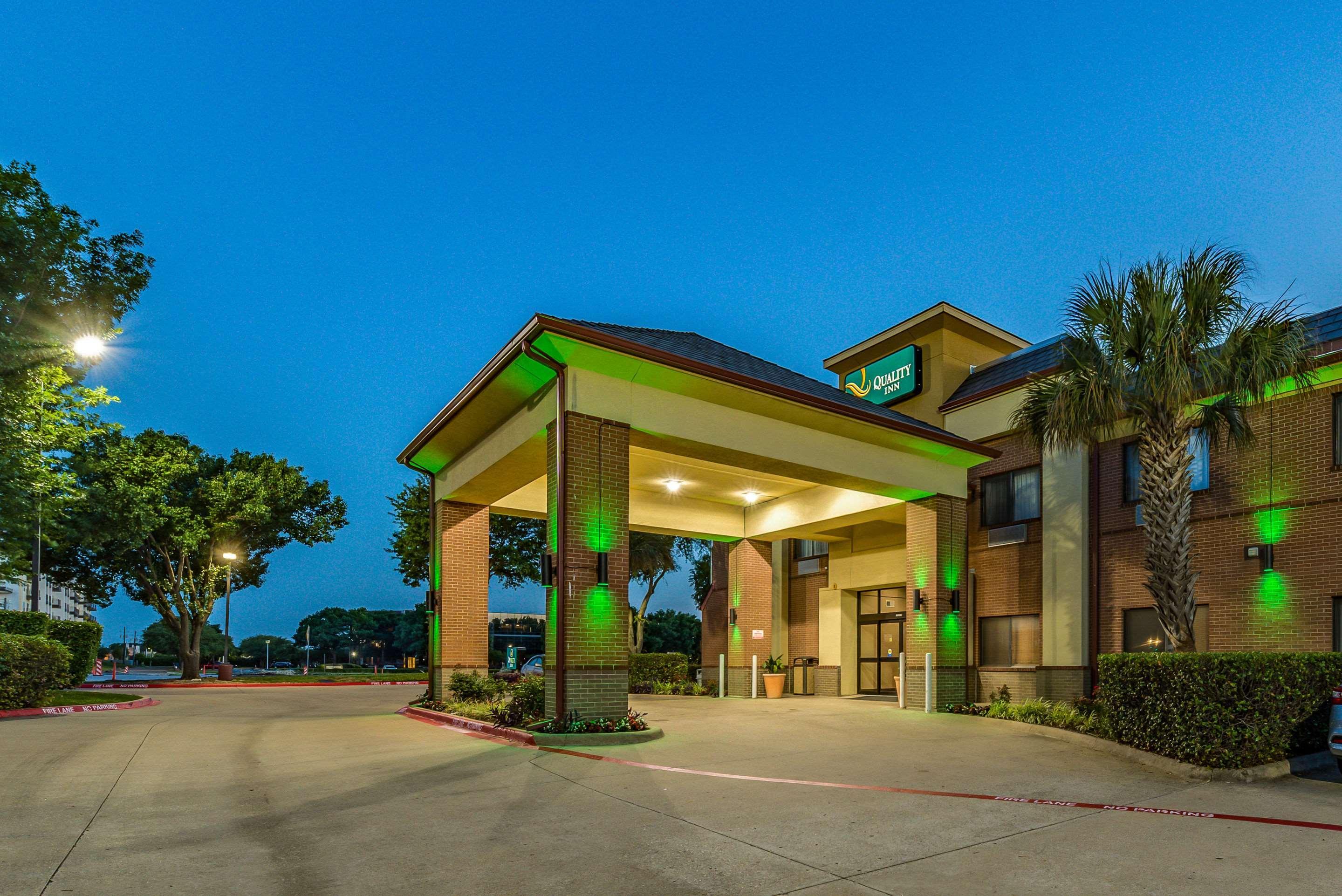 Quality Inn West Plano - Dallas Exteriör bild